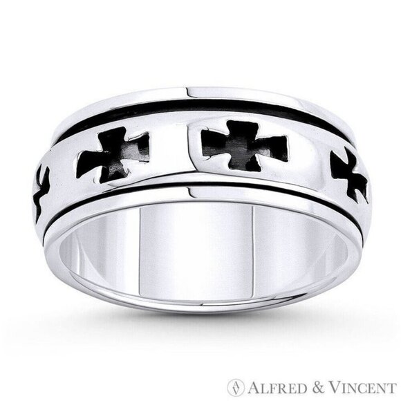 Flared Heraldic Pattee Cross Charm Men's Ring in .925 Sterling Silver - Size 8